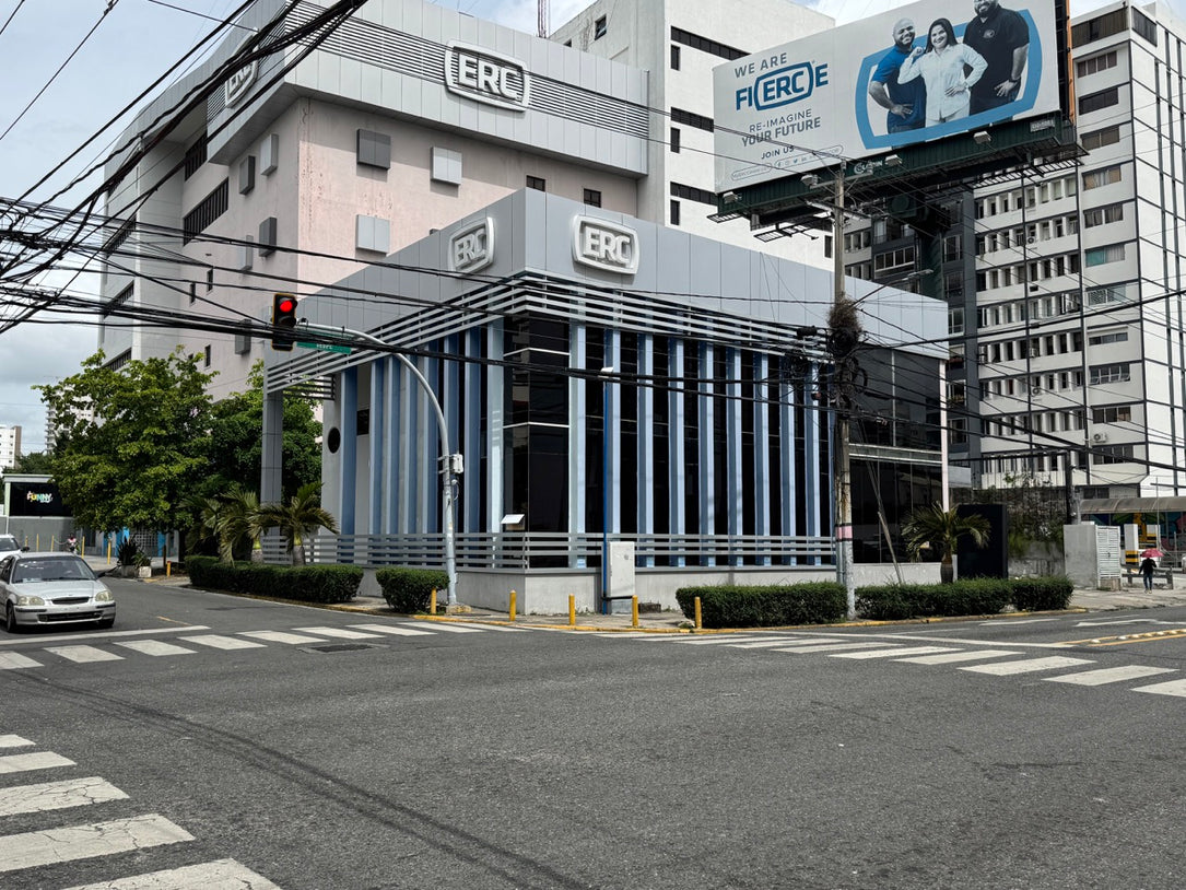 Edificio comercial alquiler Naco Santo Domingo