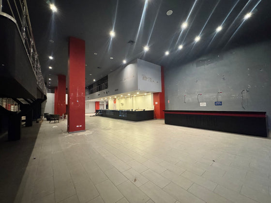 Local Comercial de 2,200 m² en Venta Alquiler | Centro Comercial – Prol. 27 de Febrero, Santo Domingo Oeste (A Remodelar)