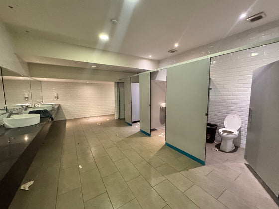 Local Comercial de 2,200 m² en Venta Alquiler | Centro Comercial – Prol. 27 de Febrero, Santo Domingo Oeste (A Remodelar)