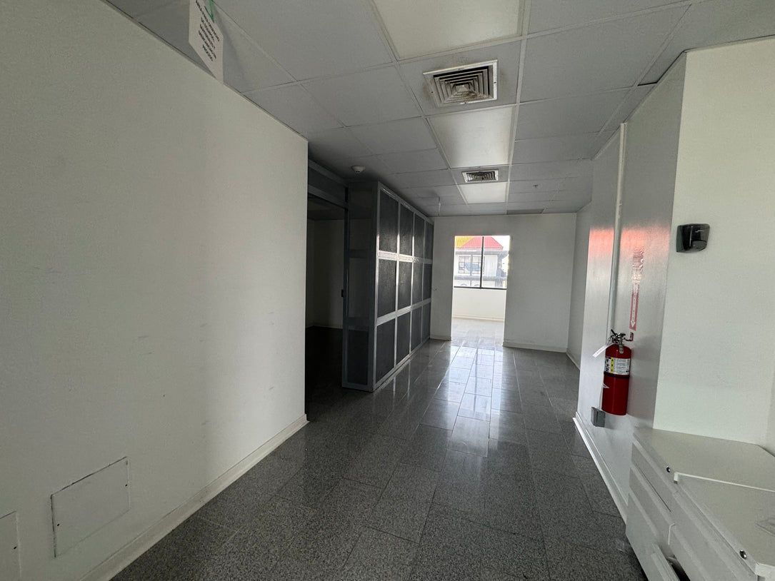 Local Corporativo en Alquiler – 328 m² | Corporativo 2010 | Piantini