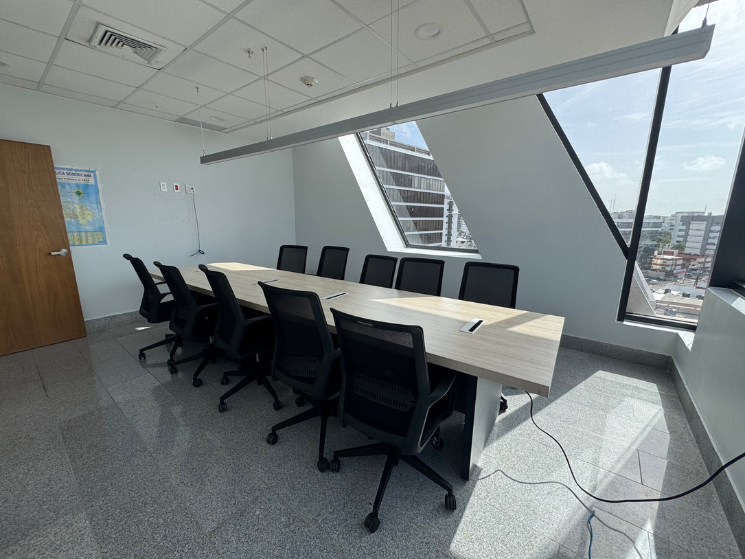 Local Corporativo en Alquiler – 328 m² | Corporativo 2010 | Piantini