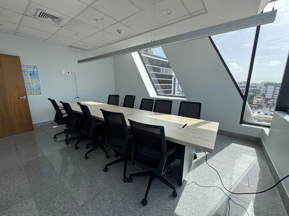 Oficina alquiler Corporativo 2010 Piantini Santo Domingo 502