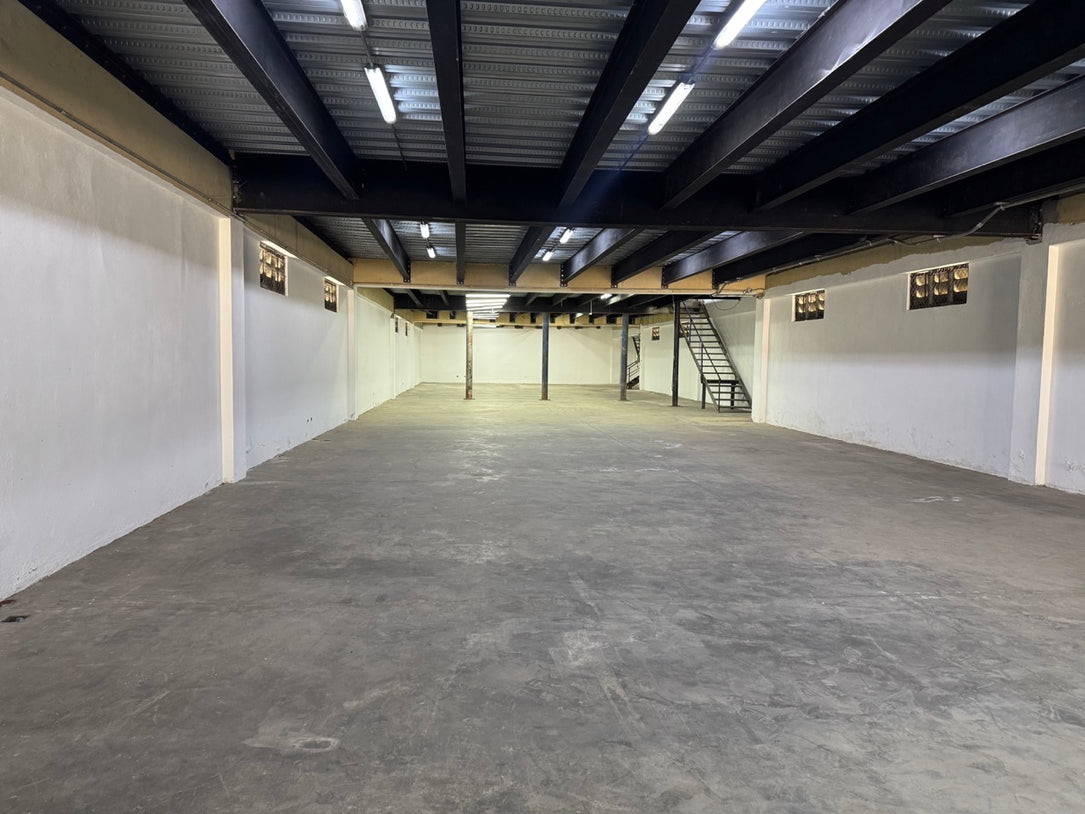 Edificio de Oficinas de 3,400 m² en Alquiler | Av. Luperón, Santo Domingo Oeste