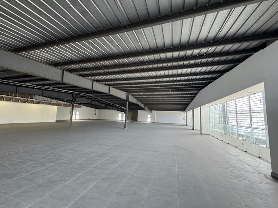 Edificio de Oficinas de 3,400 m² en Alquiler | Av. Luperón, Santo Domingo Oeste