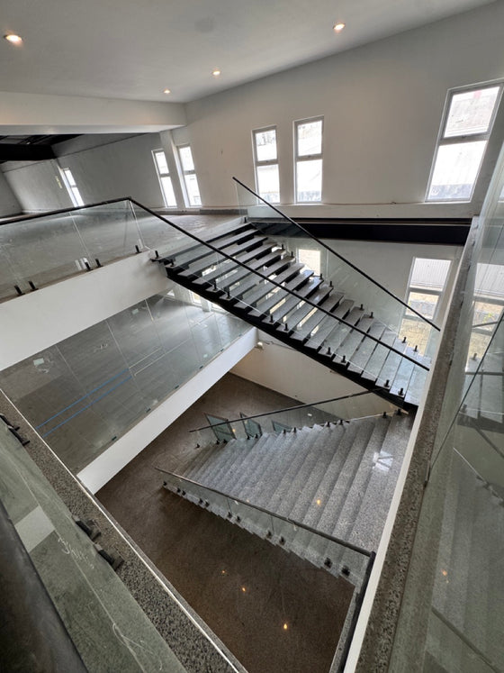 Edificio de Oficinas de 3,400 m² en Alquiler | Av. Luperón, Santo Domingo Oeste
