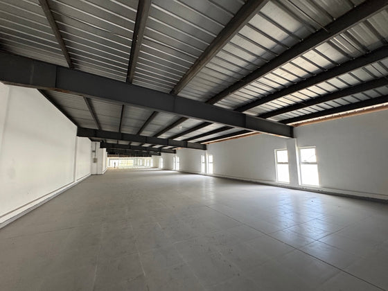 Edificio de Oficinas de 3,400 m² en Alquiler | Av. Luperón, Santo Domingo Oeste