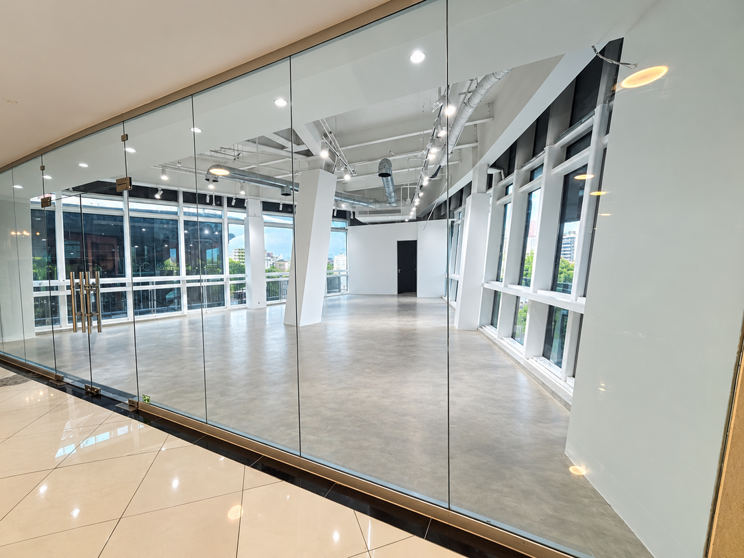 Local Comercial de 83 m² | Acrópolis Business Mall | Piso 3 | Santo Domingo