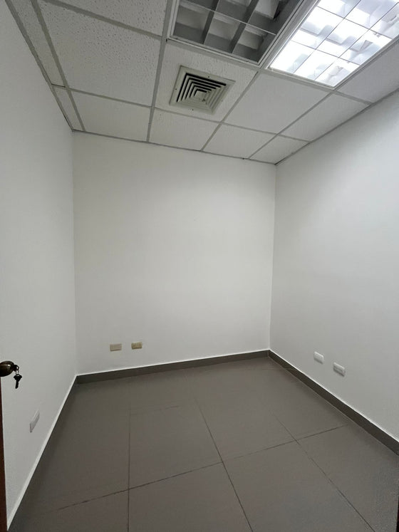 Oficina alquiler Reyna 2 La Esperilla, Santo Domingo