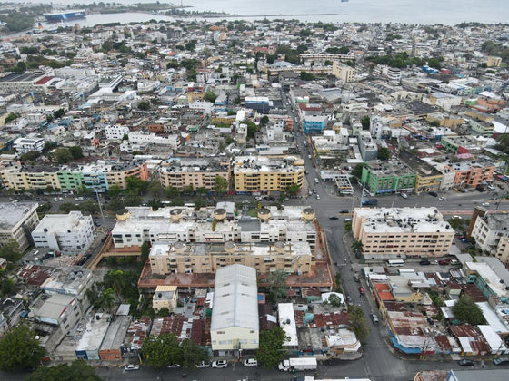 Nave comercial alquiler San Carlos Santo Domingo