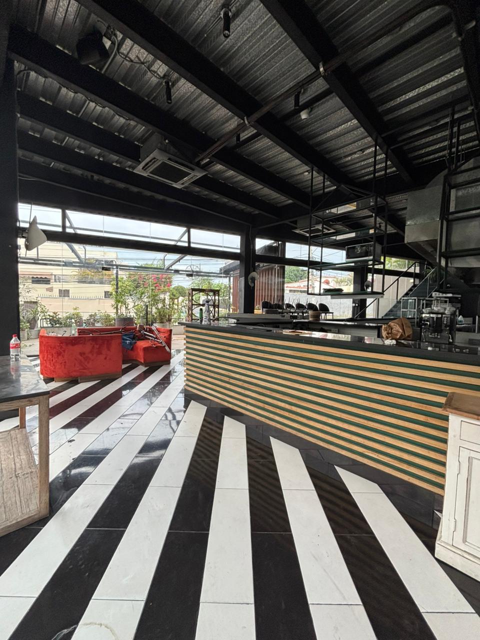 Locales comerciales 1er piso Arroyo Hondo Viejo Santo Domingo