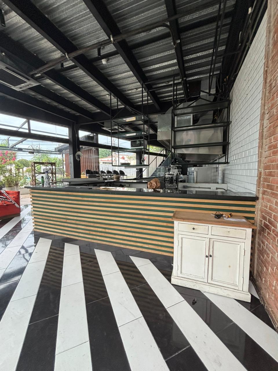 Locales comerciales 1er piso Arroyo Hondo Viejo Santo Domingo