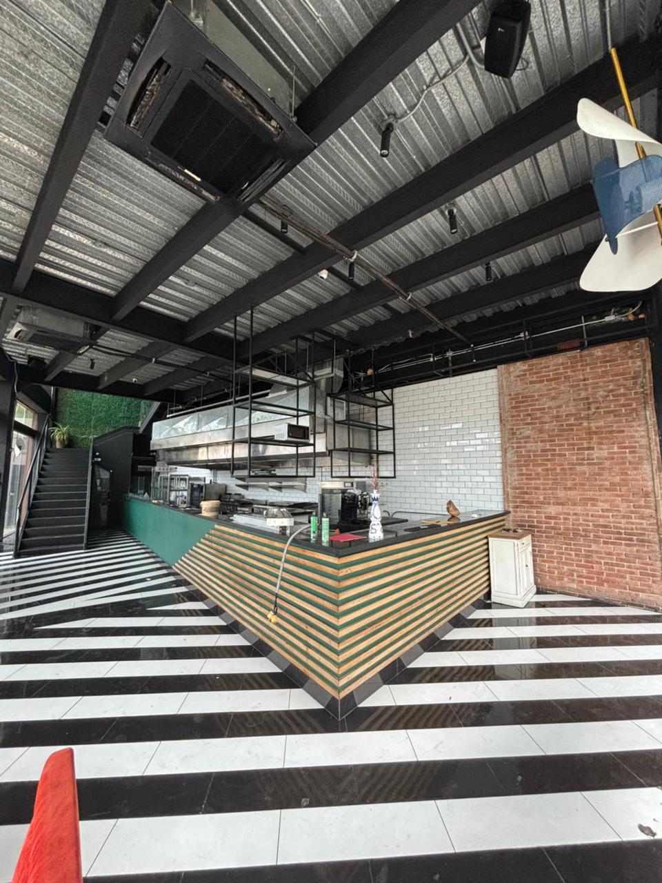 Locales comerciales 1er piso Arroyo Hondo Viejo Santo Domingo