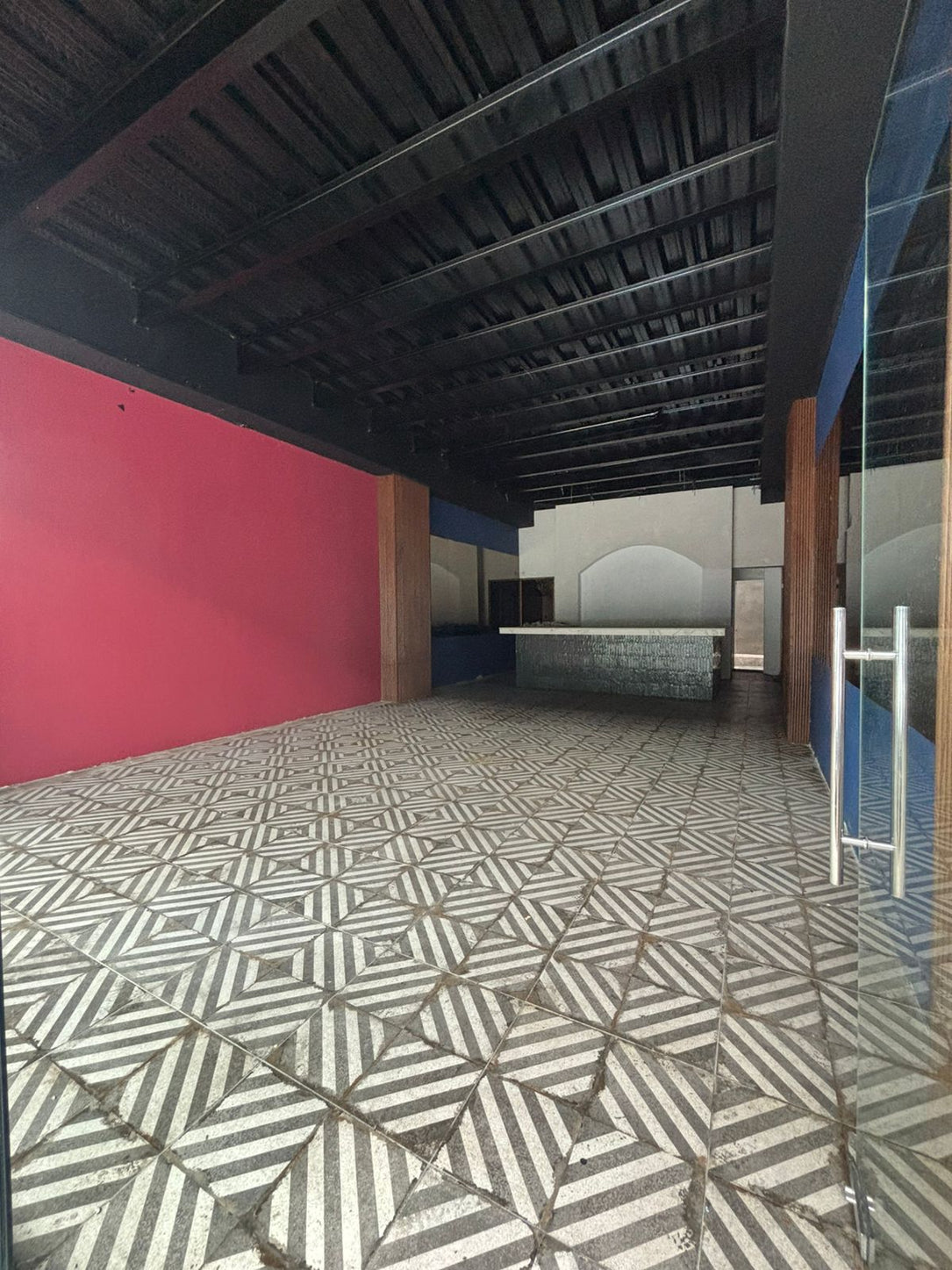 Locales comerciales 1er piso Arroyo Hondo Viejo Santo Domingo