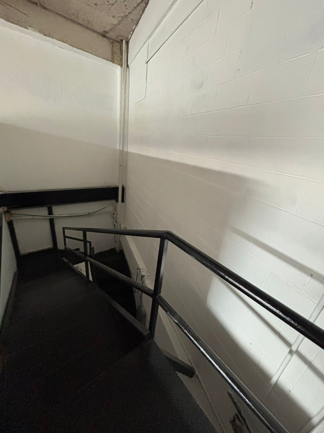 Locales comerciales 1er piso Arroyo Hondo Viejo Santo Domingo