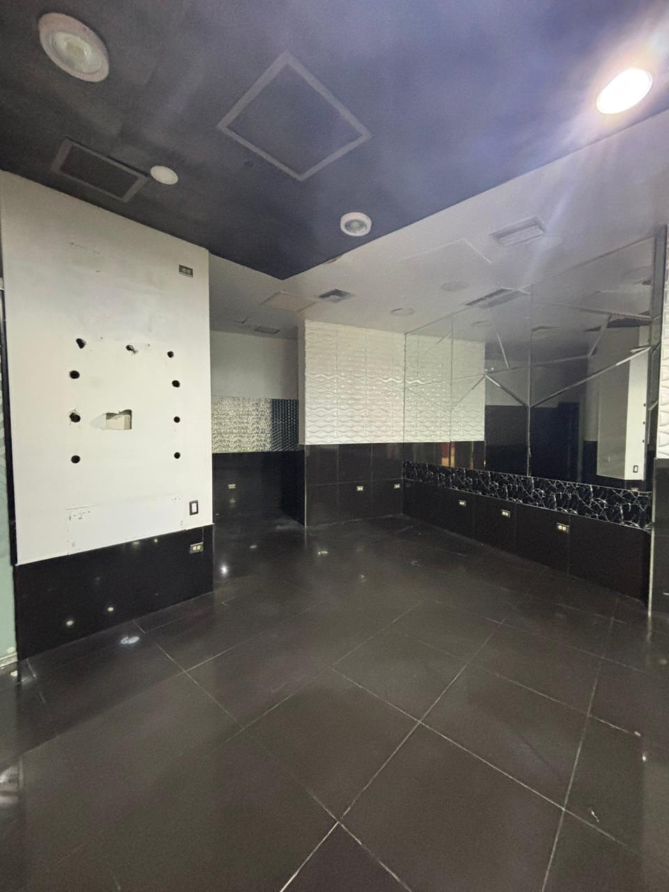 Local comercial Alquiler Acropolis Piantini Santo Domingo