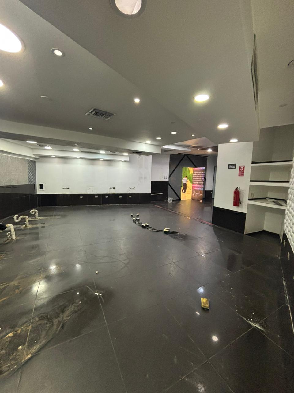 Local comercial Alquiler Acropolis Piantini Santo Domingo