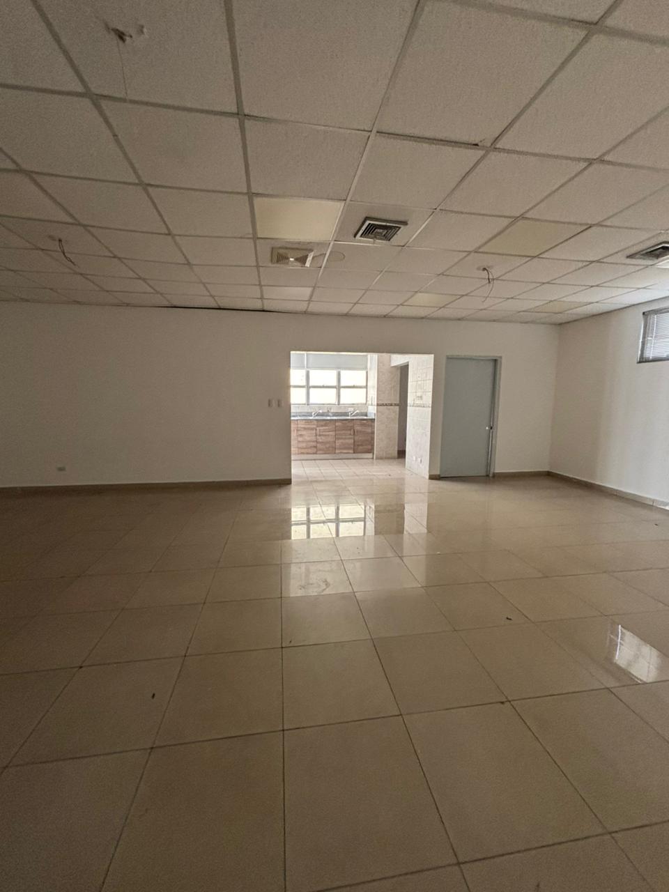 Oficinas desde 244 hasta 2,762 m² en Alquiler | Av. John F. Kennedy, Miraflores, Santo Domingo (A Remodelar)