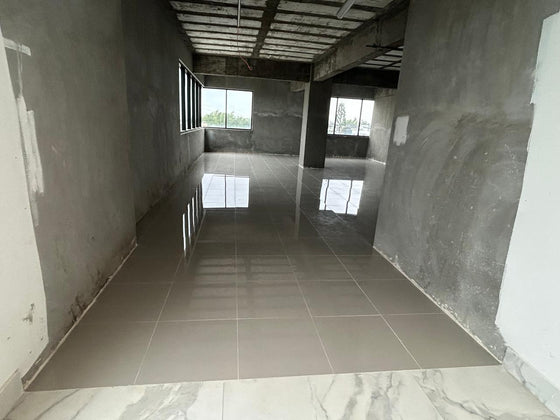 Locales para Oficinas en Venta 213 m² | Edificio Corporativo 20/20, Arroyo Hondo, Santo Domingo