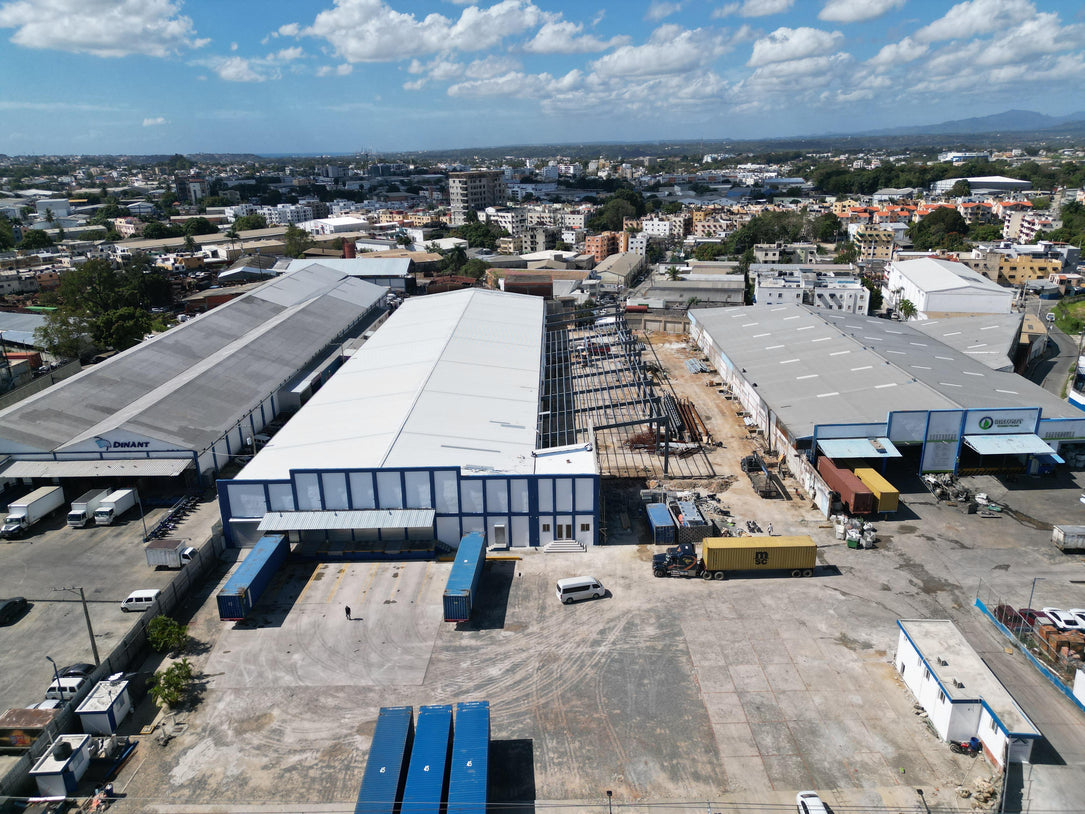Naves Industriales Zona Franca Alquiler – 1,600 m² -5,300 m² | Aut. Duarte | San