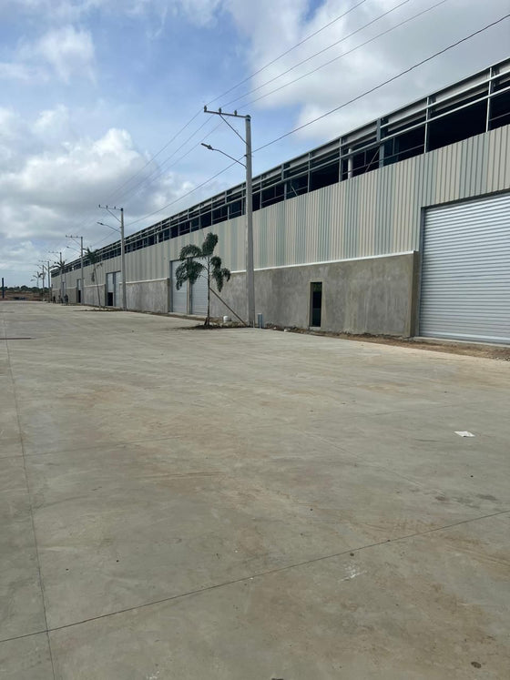 Venta de Naves Industriales y Logísticas – Desde 600 m² TOP WAREHOUSES Nuevo | Carretera al Merca, Santo Domingo
