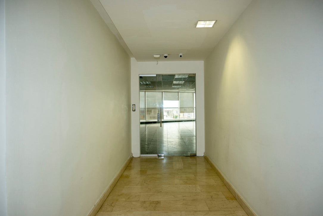 Oficina venta alquiler Novocentro Naco Santo Domingo 1001