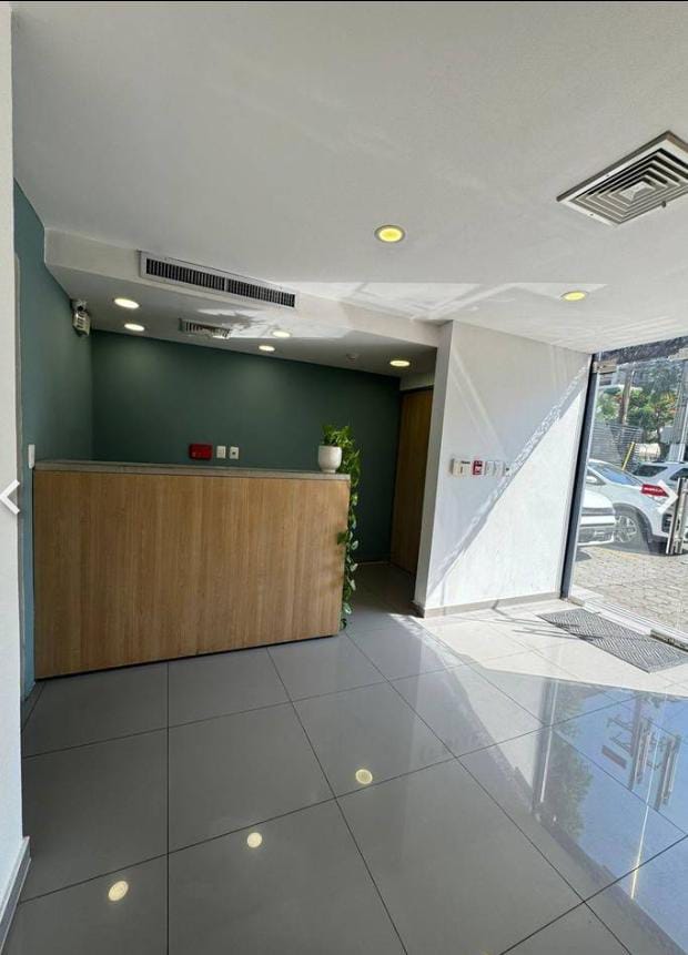 Local comercial independiente en alquiler | 530 m² | Uso comercial / oficinas