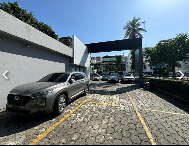 Local comercial independiente en alquiler | 530 m² | Uso comercial / oficinas
