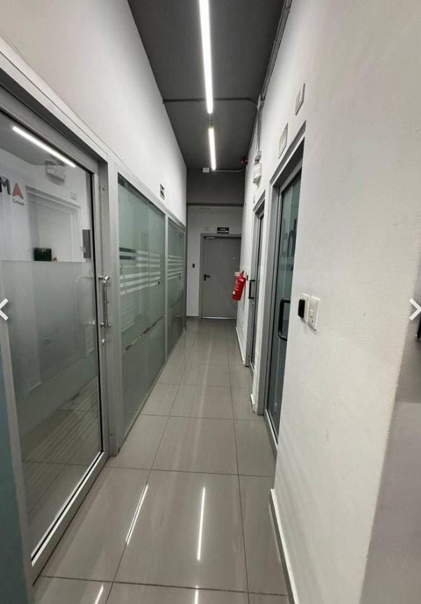 Local comercial independiente en alquiler | 530 m² | Uso comercial / oficinas