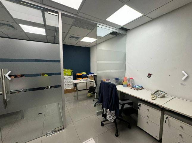 Local comercial independiente en alquiler | 530 m² | Uso comercial / oficinas