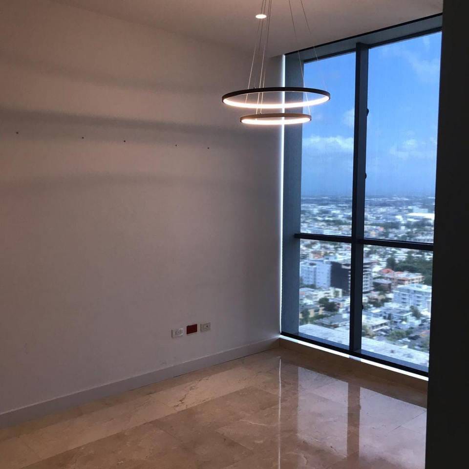 Oficina Corporativa Clase A Alquiler – 231.20 m² | Blue Mall Santo Domingo