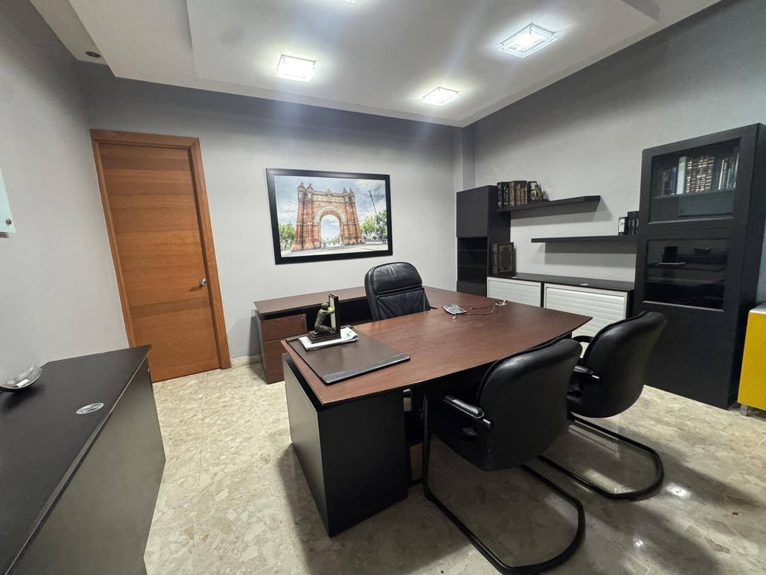 Edificio Corporativo e Industrial de 4,376 m² de Construcción sobre Solar de 5,277 m² en Venta | Autopista Las Américas, Santo Domingo Este