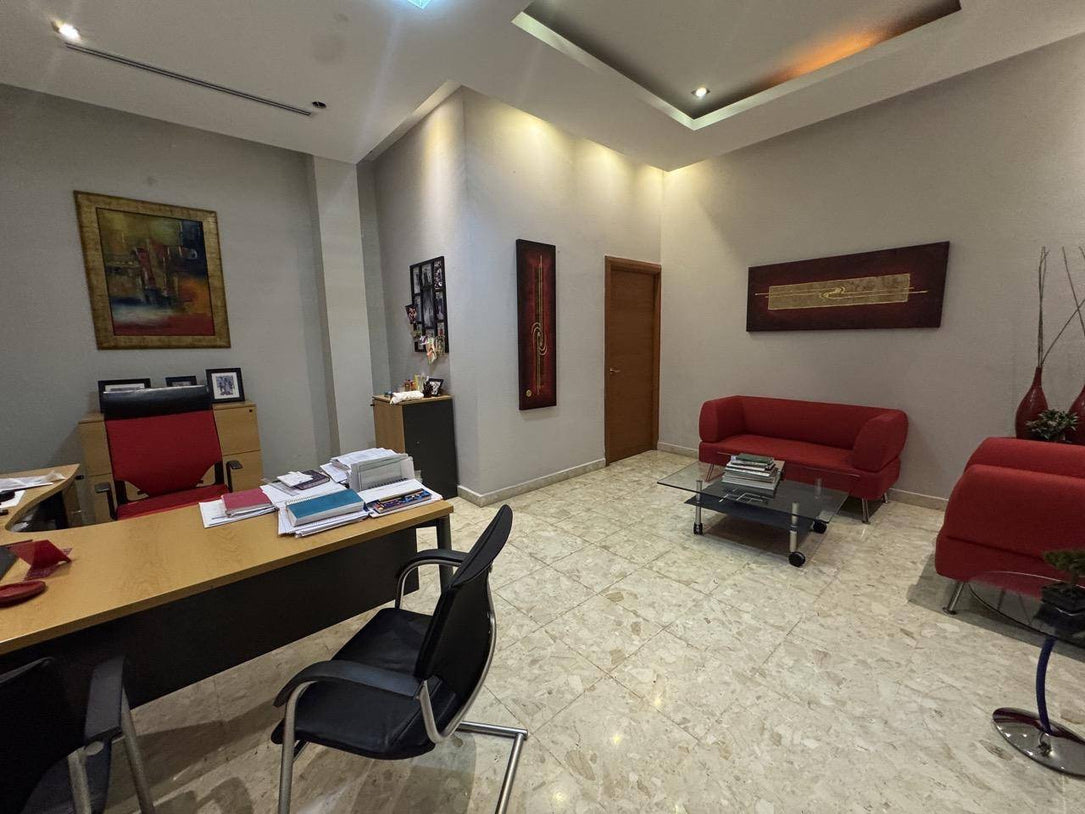 Edificio Corporativo e Industrial de 4,376 m² de Construcción sobre Solar de 5,277 m² en Venta | Autopista Las Américas, Santo Domingo Este