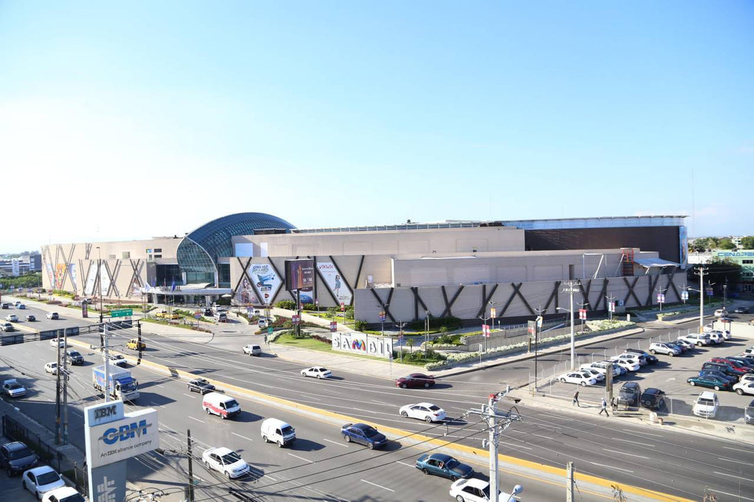 Local comercial alquiler 168 m2 Sambil, Santo Domingo