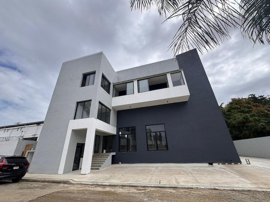 Nave Industrial en Alquiler | 1,852 m² de Construcción | Aut. Duarte