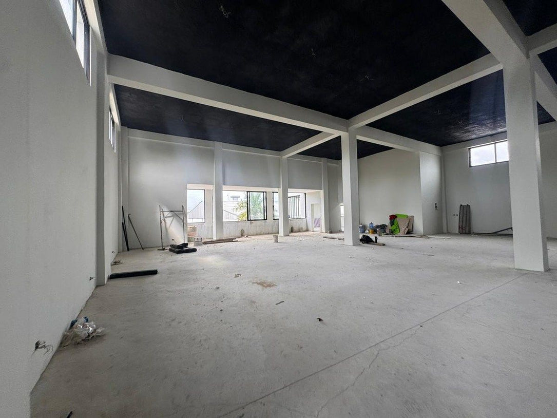 Nave Industrial en Alquiler | 1,852 m² de Construcción | Aut. Duarte