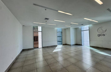 Oficina corporativa Clase A adecuada 300 m² en Alquiler Piantini, Santo Domingo (Copia)-6