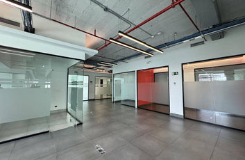 Oficina corporativa Clase A adecuada 300 m² en Alquiler Piantini, Santo Domingo (Copia)-9