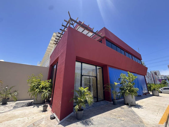 Local Comercial / Oficina en Alquiler – 930.77 m² | Arroyo Hondo Viejo, Santo Domingo