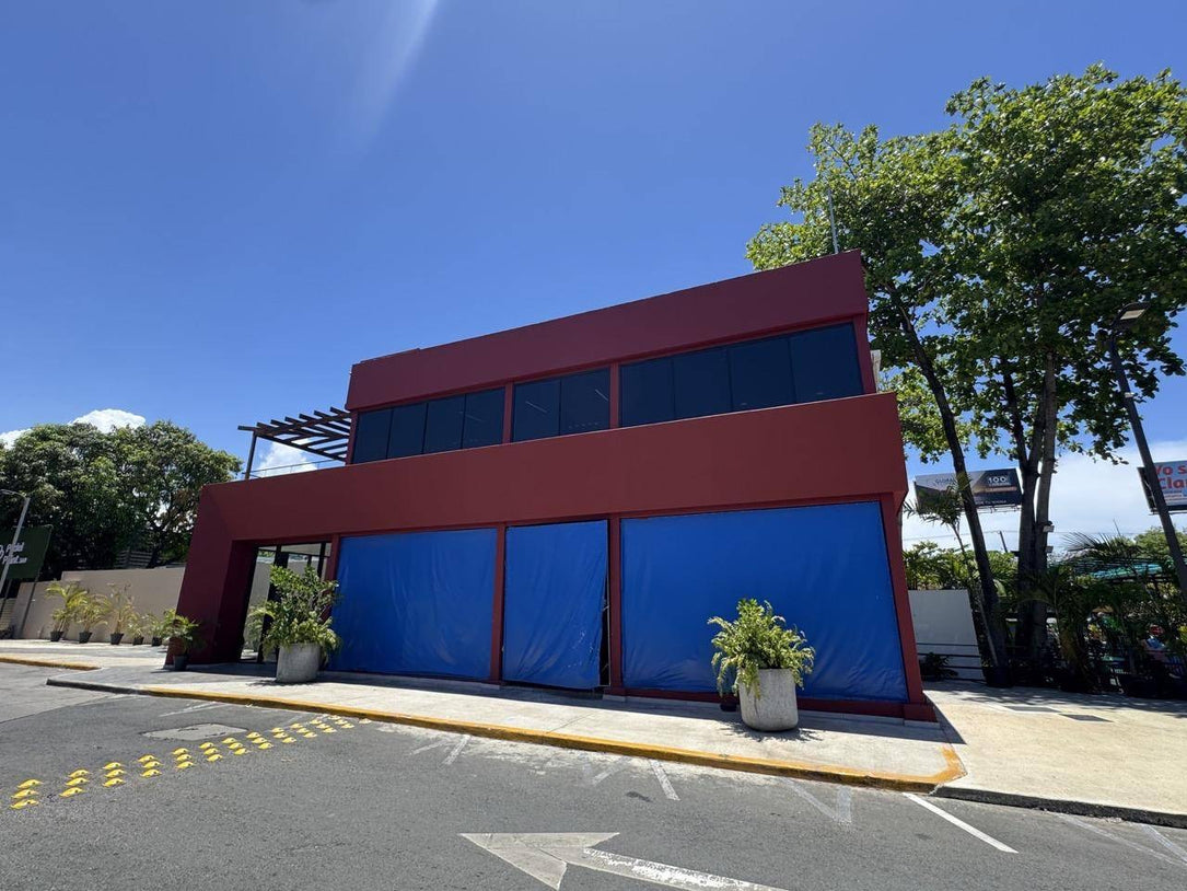 Local Comercial / Oficina en Alquiler – 930.77 m² | Arroyo Hondo Viejo, Santo Domingo