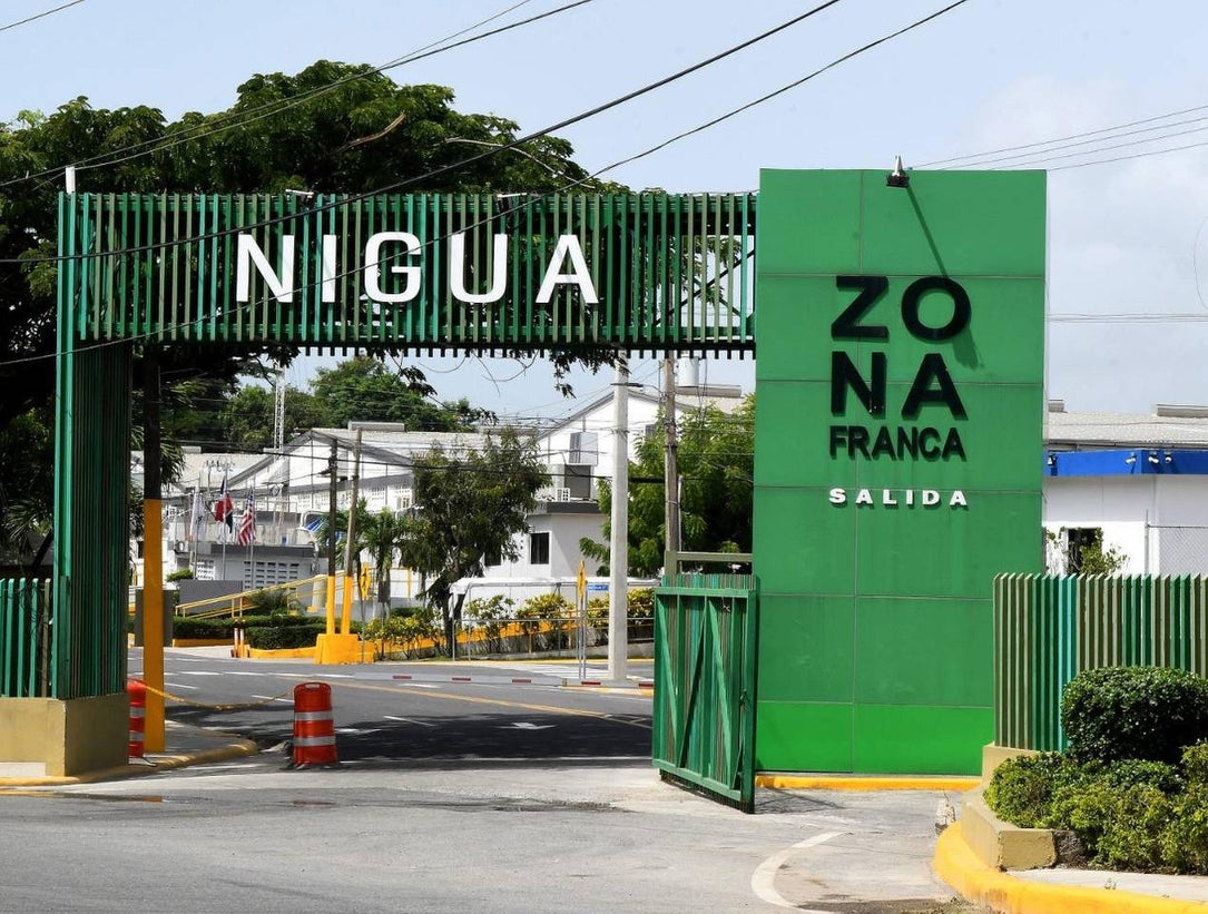 Naves Industriales en Alquiler | 1,486 m² | Parque de Zona Franca en Nigua, Próximo al Puerto de Haina NAVE 19