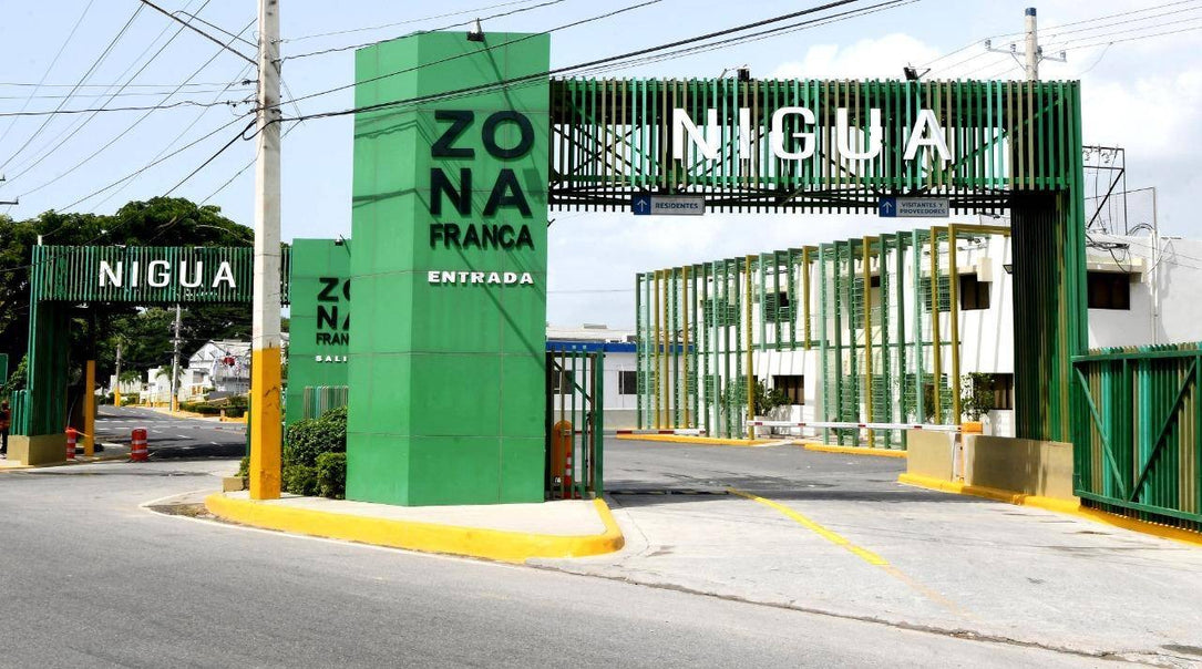 Naves Industriales en Alquiler | 1,486 m² | Parque de Zona Franca en Nigua, Próximo al Puerto de Haina NAVE 19