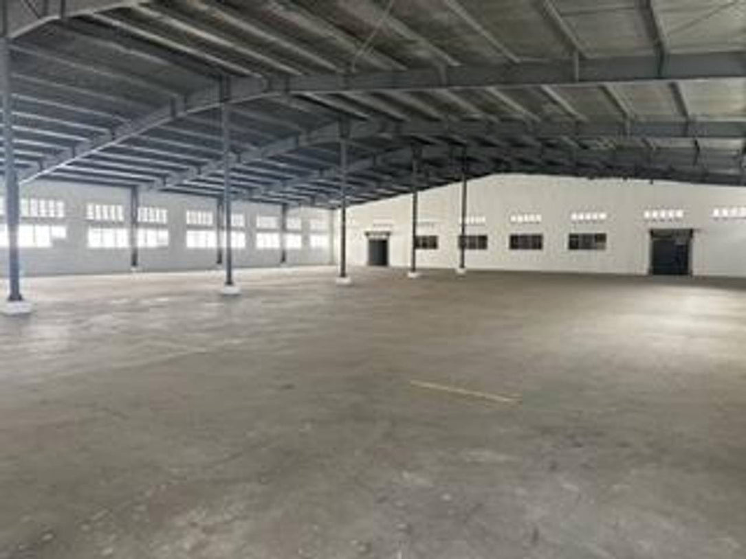 Naves Industriales en Alquiler | 1,486 m² | Parque de Zona Franca en Nigua, Próximo al Puerto de Haina NAVE 19