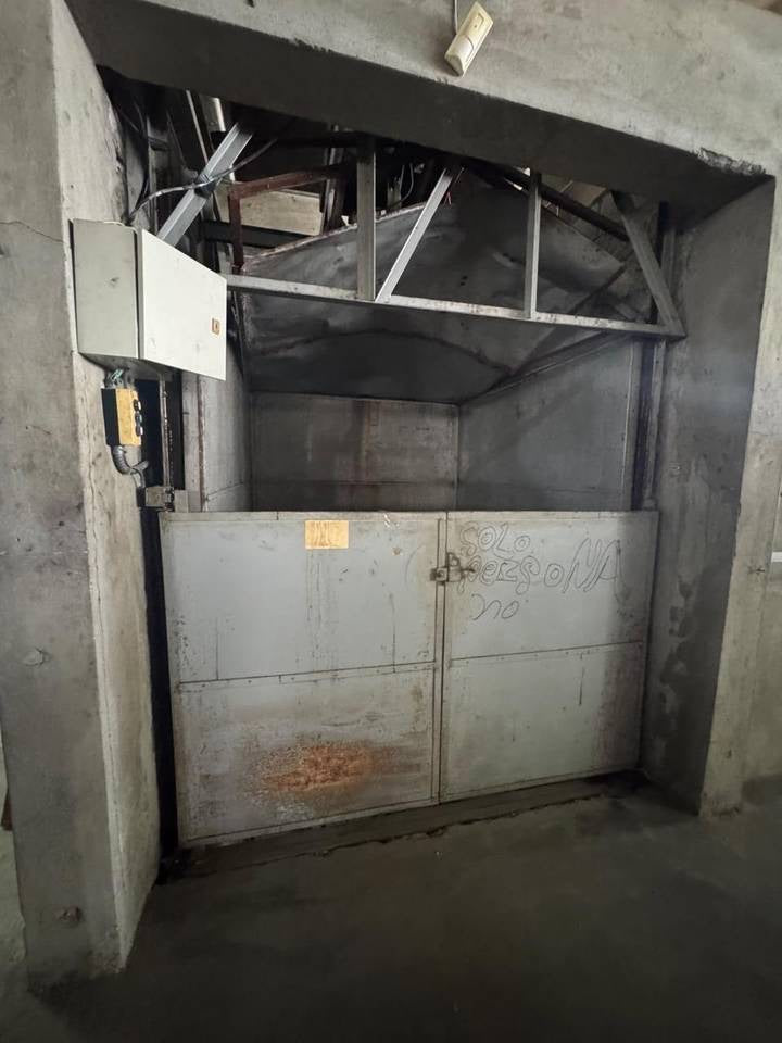 Nave Industrial/Comercial en Alquiler | 2,400 m² | Piantini, Santo Domingo