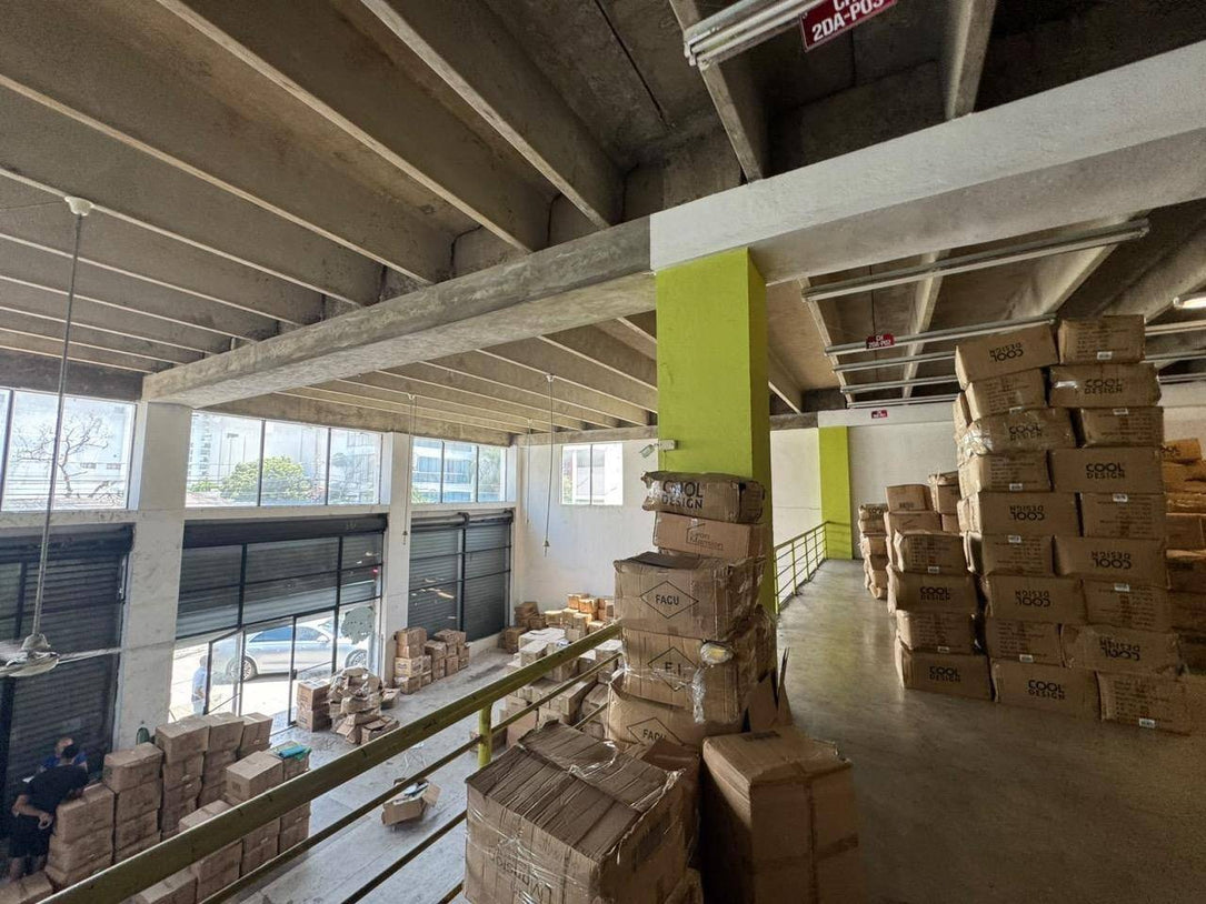 Nave Industrial/Comercial en Alquiler | 2,400 m² | Piantini, Santo Domingo