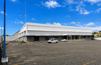 Edificio comercial alquiler Ave. Luperon / 3,395 m2-1
