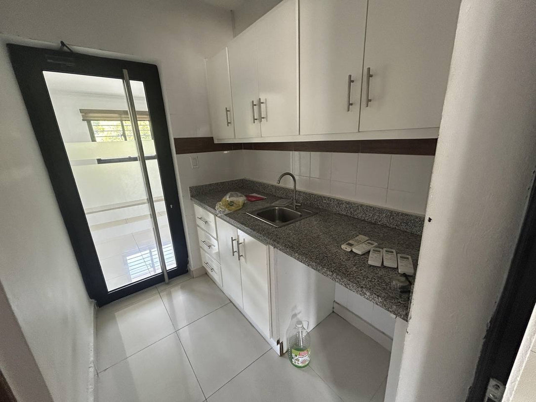 Propiedad Corporativa en Alquiler | 700mt2 | Esperilla