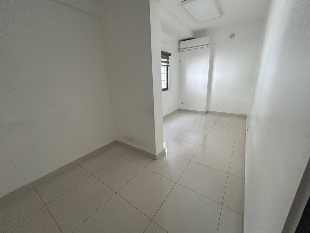 Propiedad Corporativa en Alquiler | 700mt2 | Esperilla
