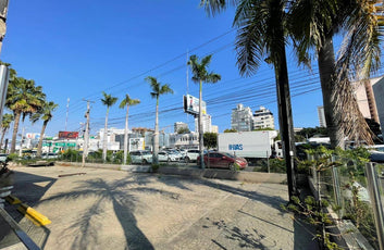 Local Comercial de 600 m² en Alquiler | Avenida 27 de Febrero, Naco, Santo Domingo-11