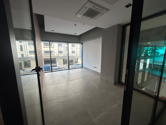 Oficina Corporativa de 160.10  m² en Venta y Alquiler| Corporativo 2015 – Piantini, Santo Domingo