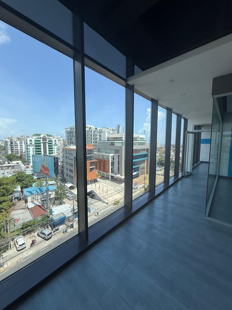 Oficinas alquiler Bella Vista Downtown Santo Domingo
